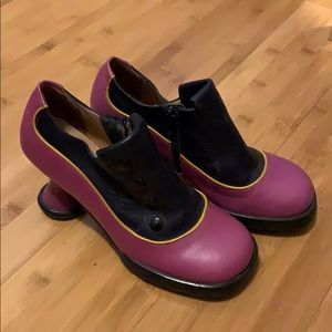John Fluevog Mini Bunny pink size 9